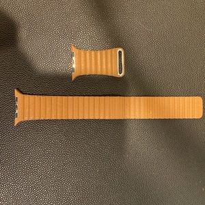 GENUINE LEATHER Authentic Applewatch band Med
